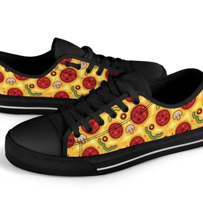 Pizza In Black Low-top Canvas Shoes